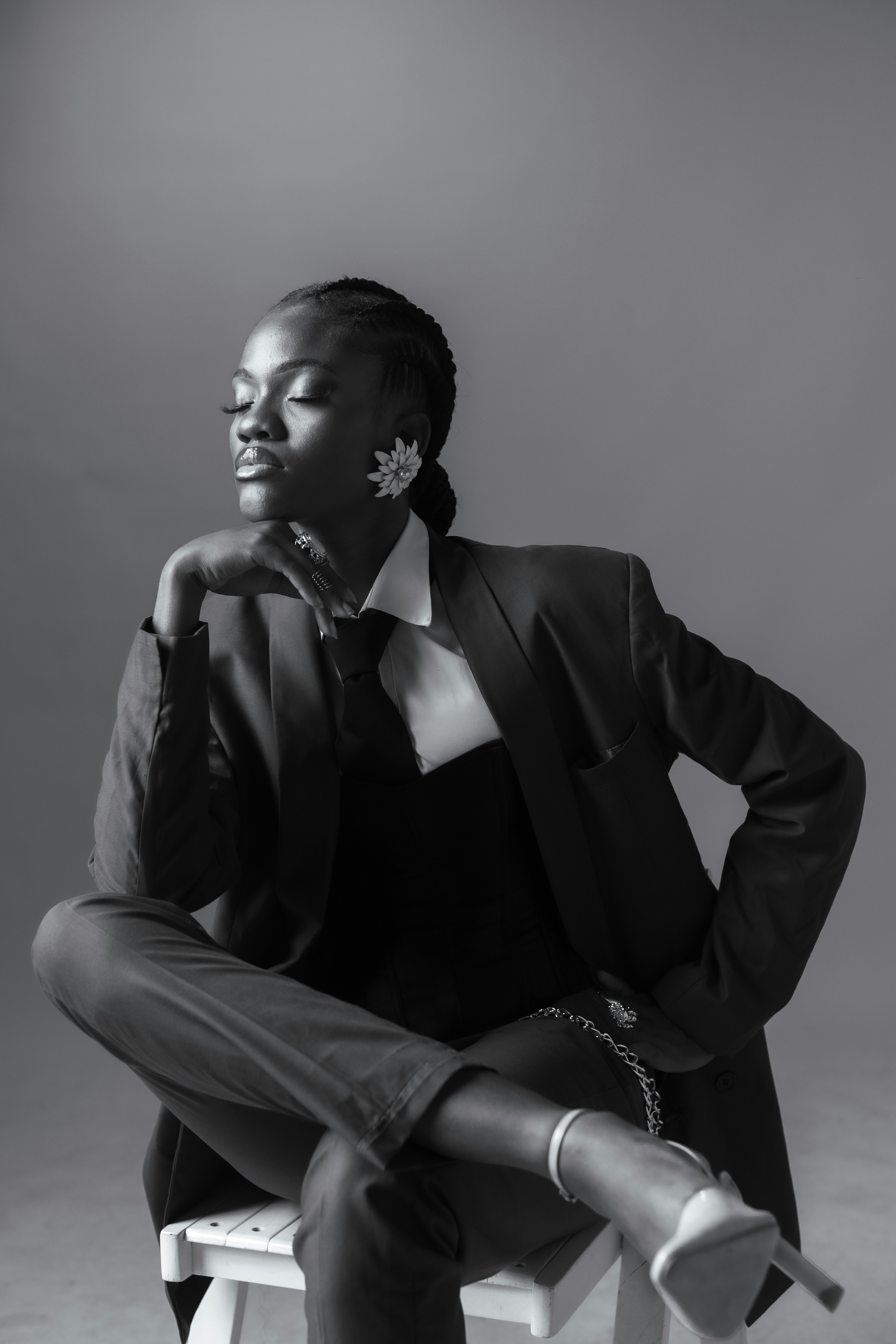 Power Dressing: The Psychology of Being Well-Dressed in Business